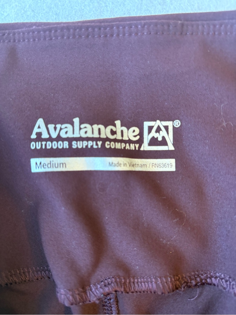 Avalanche Slim Fit Hybrid Stretch Woven Knit Pant Maroon Sz M Active Athleisure - Picture 2 of 8